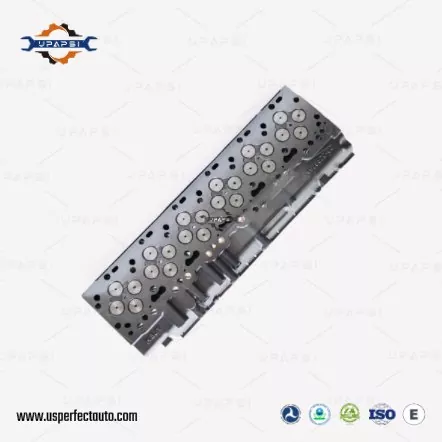 Cummins ISDE6.7 Cylinder Głowica 4942138 dla Cummins ISL ISC 8.3L 8,9L